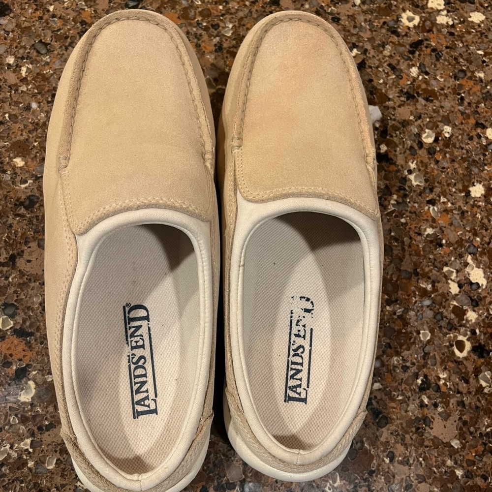 LANDS’ END Suede Slip On Clogs Size 8B